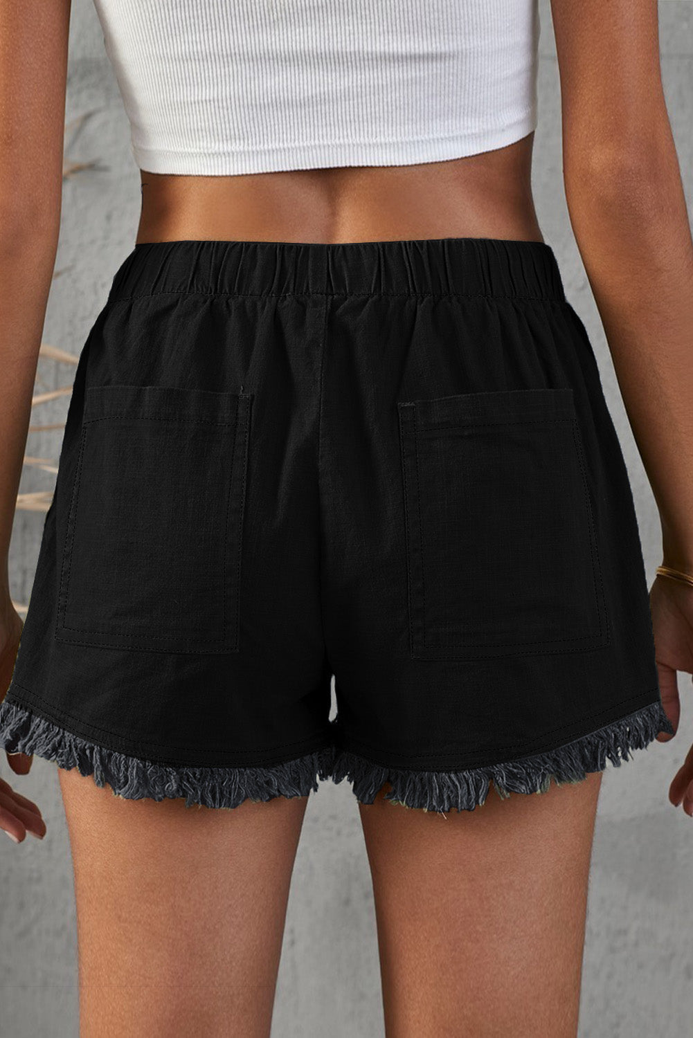 Pocketed Frayed Denim Shorts - fashion