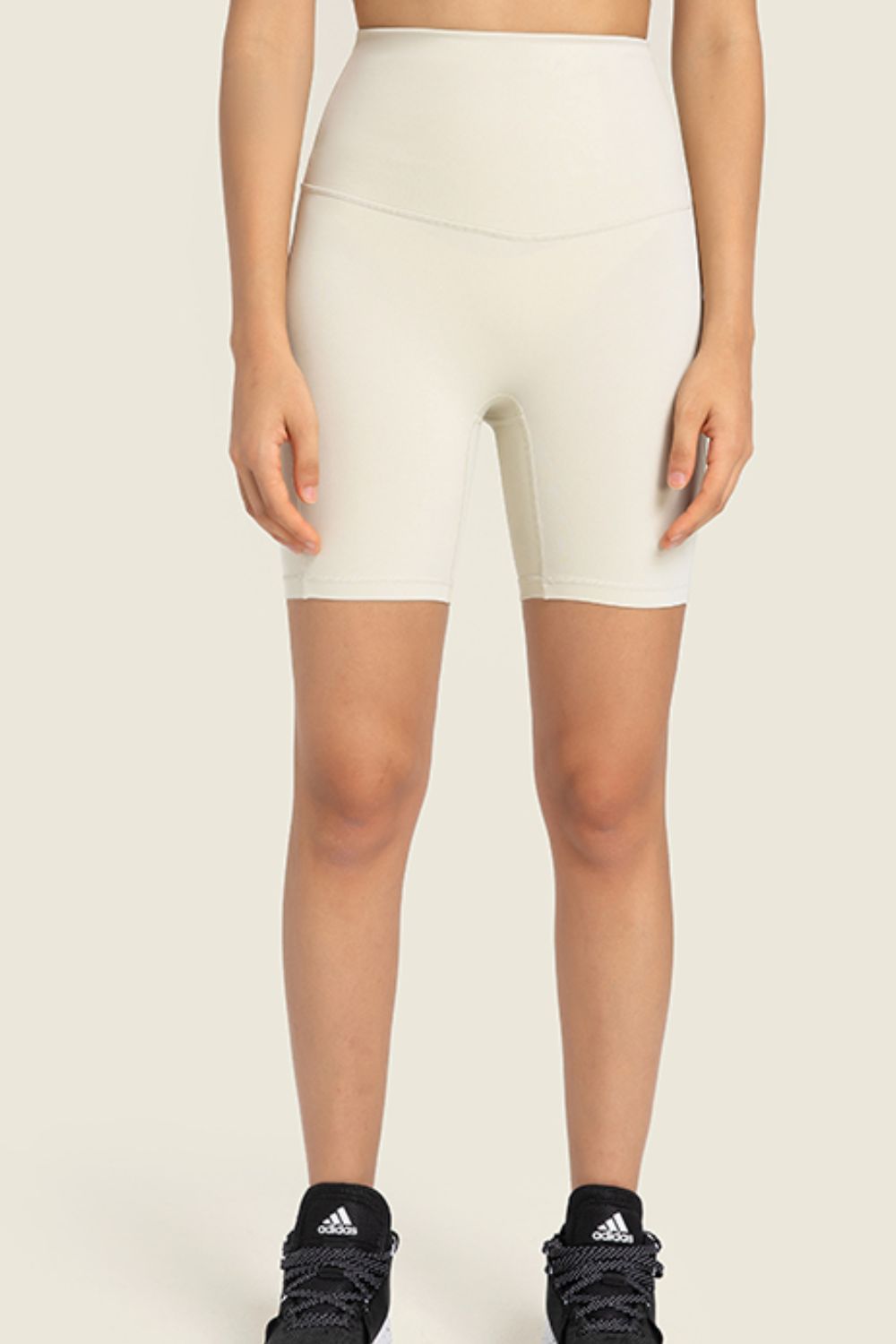 Seamless High-Rise Wide Waistband Biker Shorts - White / 4